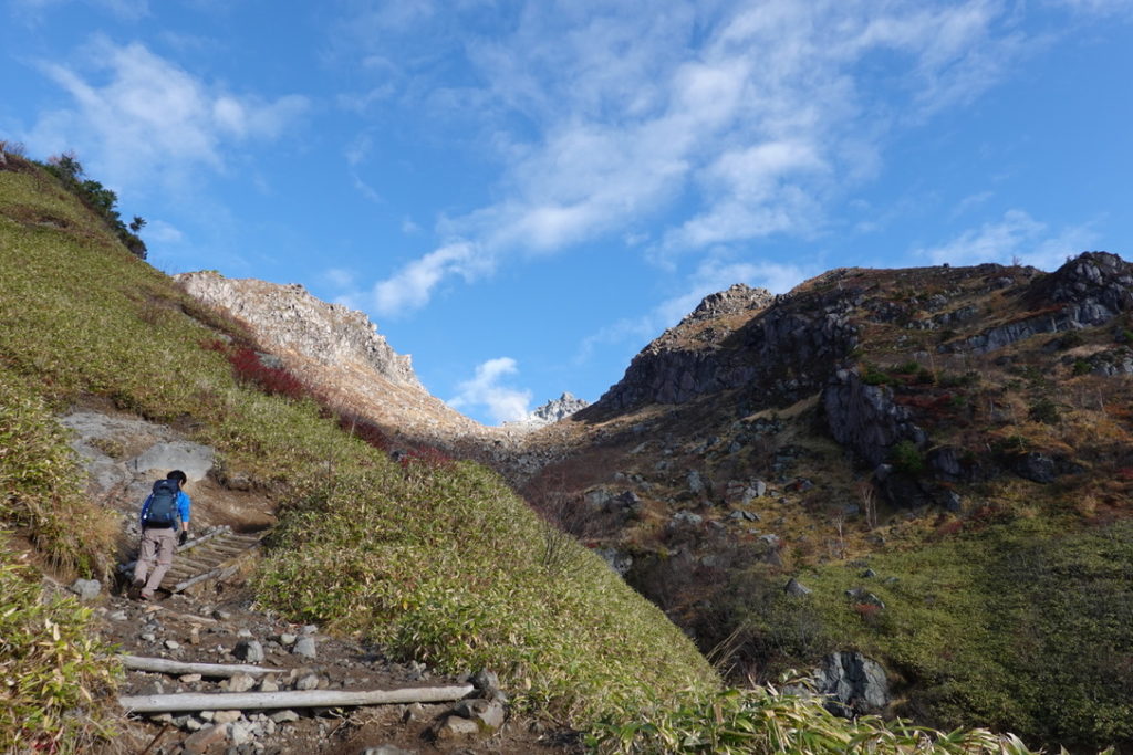 １００山目となる記念登山は 新中の湯ルートから焼岳 上高地 日帰り登山 Karalog 四季折々の山を楽しむ山行ブログ