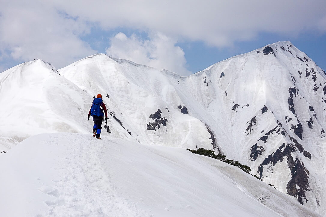 令和最初の記念登山！立山連峰に連なる、残雪の奥大日岳を登る