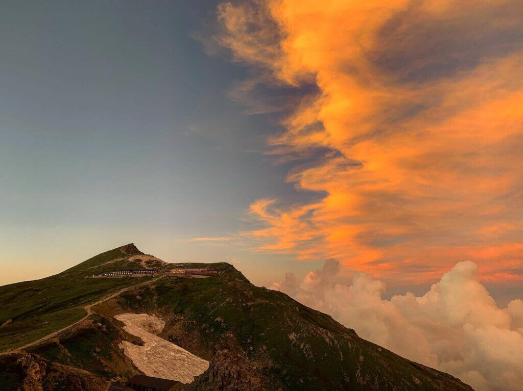 白馬岳・白馬岳に迫る雲