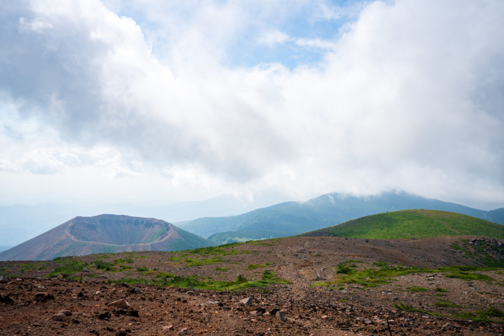 一切経山・一切経山からの吾妻小富士