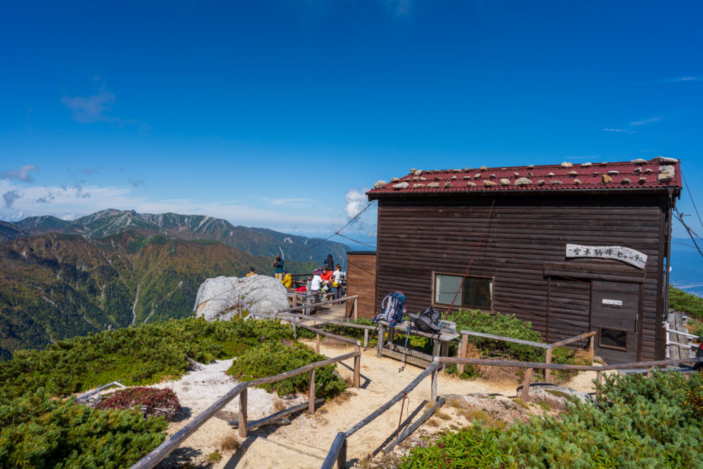 空木岳・満員御礼駒峰ヒュッテ