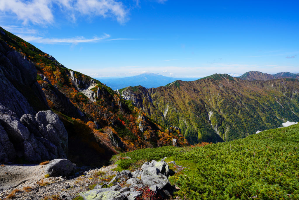 空木岳・空木岳から木曽駒ヶ岳へと続く稜線