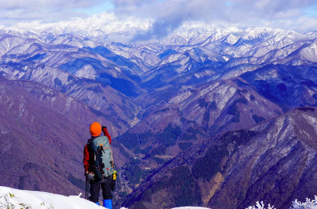 積雪期・荒島岳・白山はあそこ!