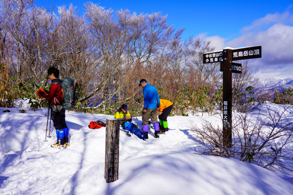 積雪期・荒島岳・ふたたびのシャクナゲ平