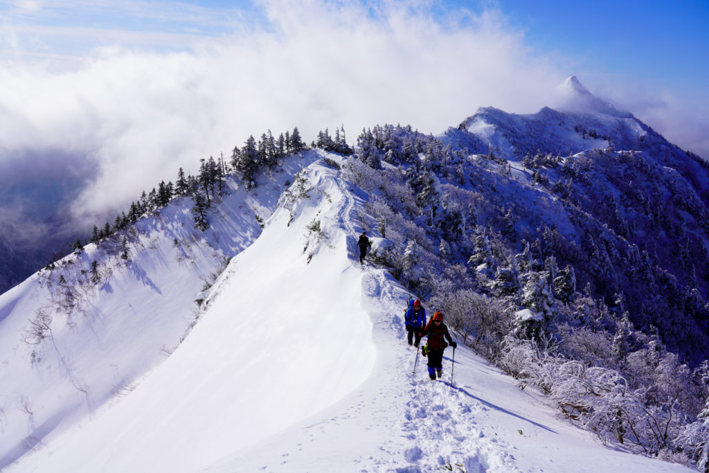 厳冬期・武尊山・剣ヶ峰山・どこからみても絵になる剣ヶ峰山