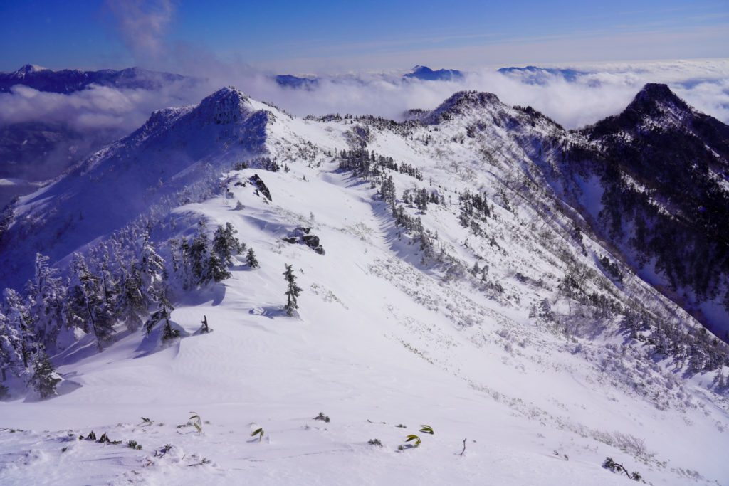 厳冬期・武尊山・剣ヶ峰山・武尊山から前武尊山への稜線