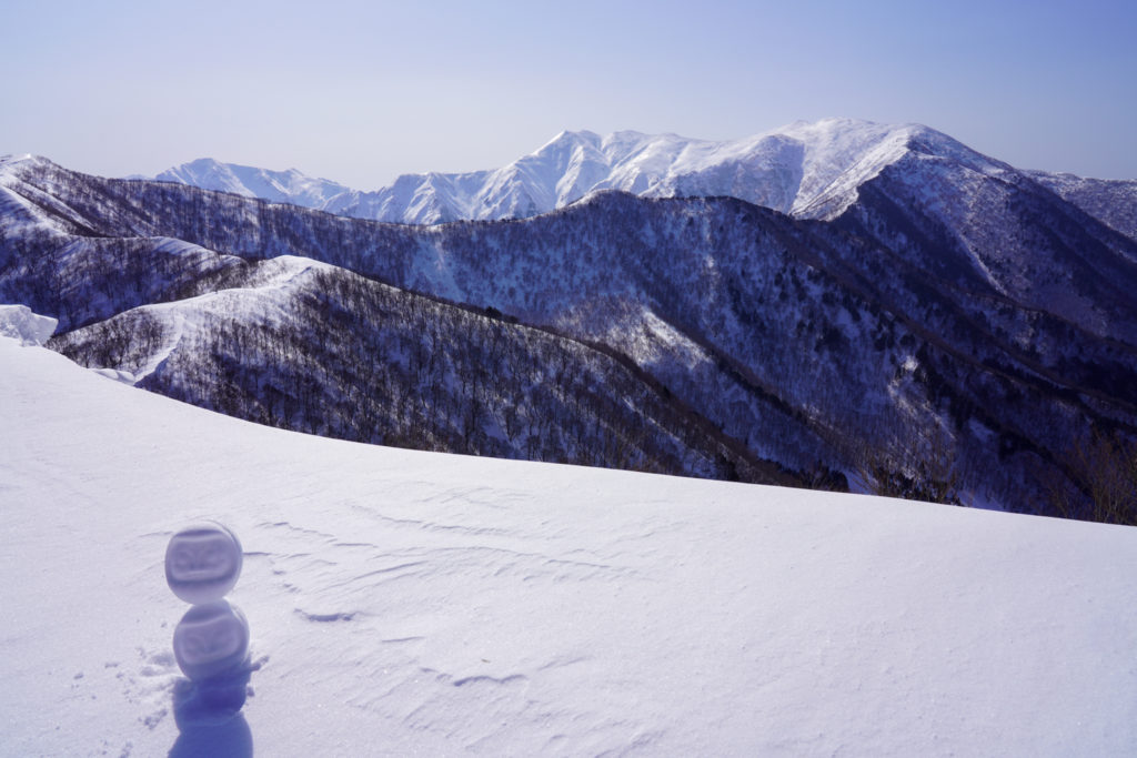 残雪期・東谷山・日白山・雪だるま×2