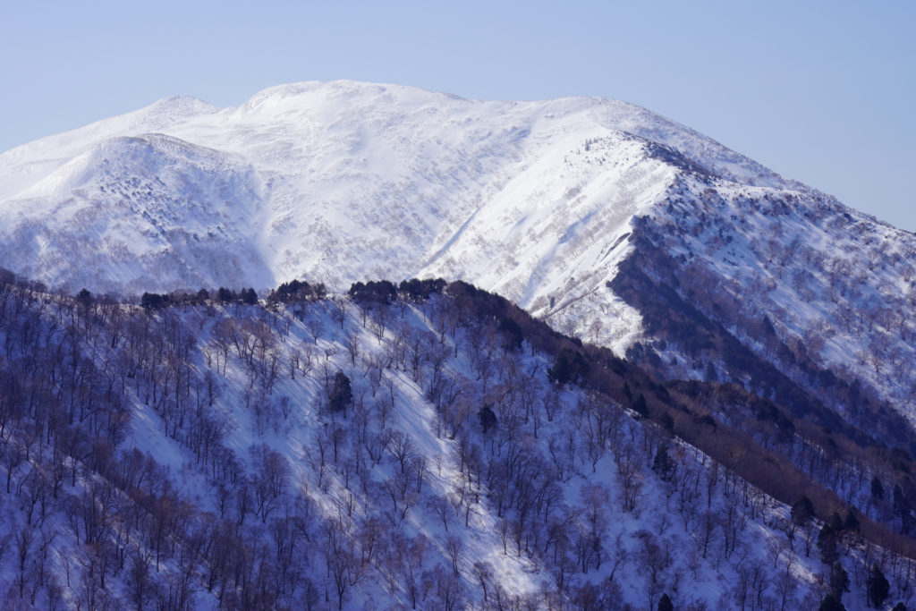 残雪期・東谷山・日白山・圧巻の平標山