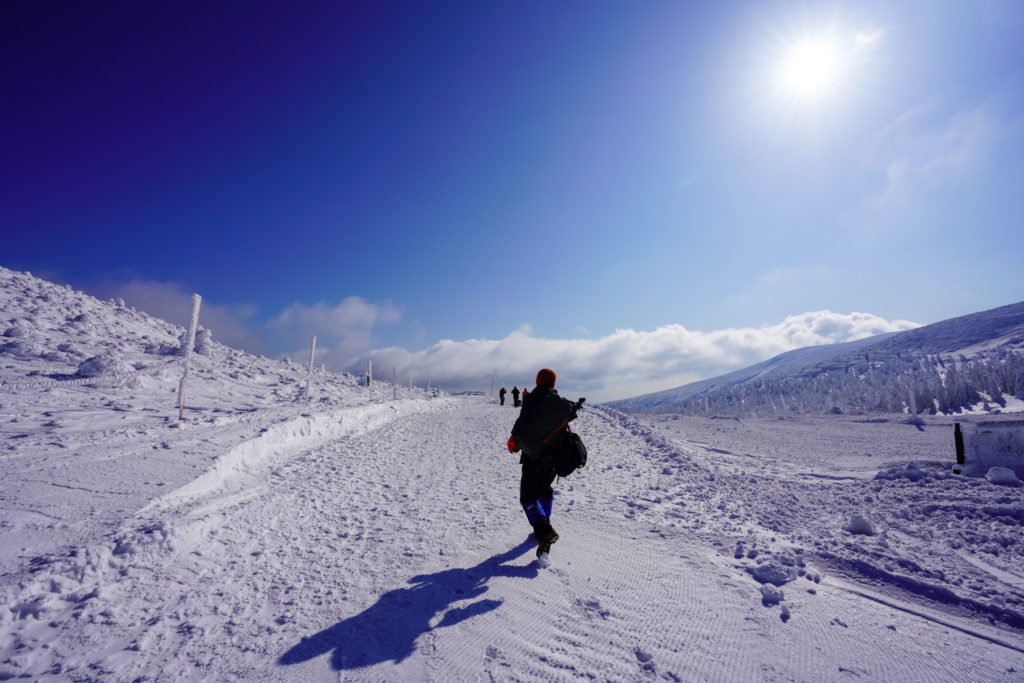 残雪期・蔵王山(熊野岳・刈田岳)・快晴の蔵王