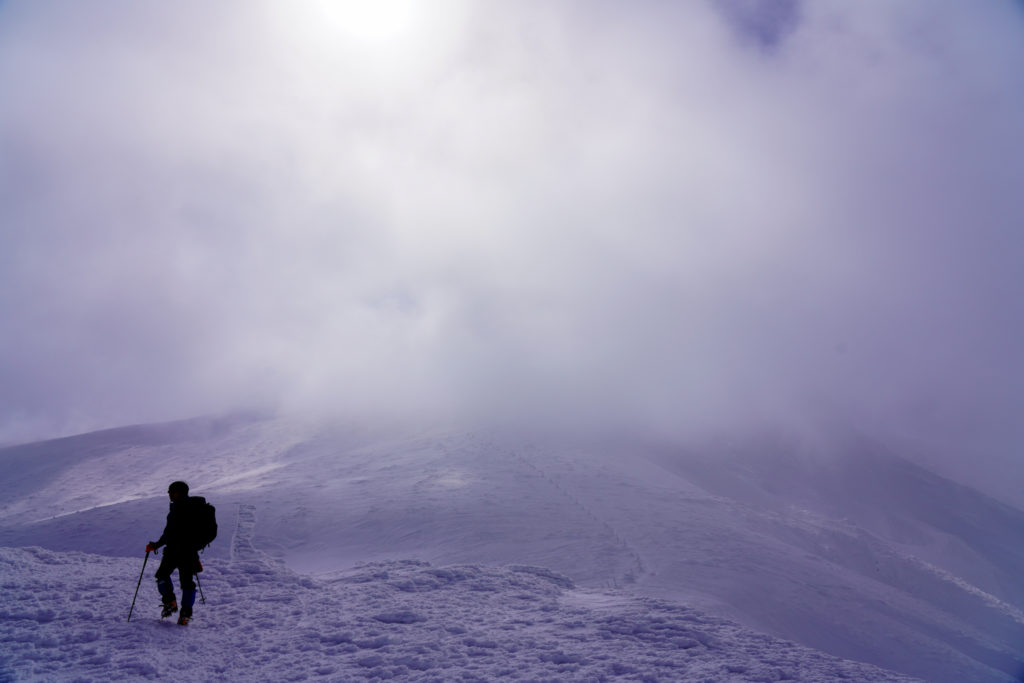 残雪期・蔵王山(熊野岳・刈田岳)・地蔵山から熊野岳へ