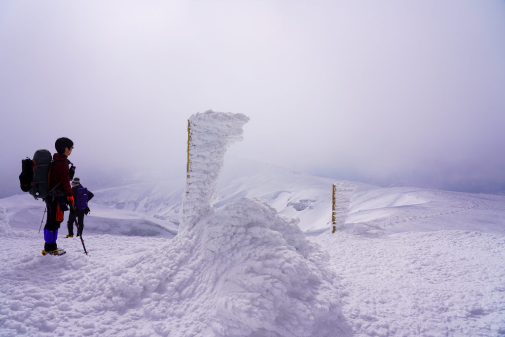 残雪期・蔵王山(熊野岳・刈田岳)・熊野岳避難小屋付近