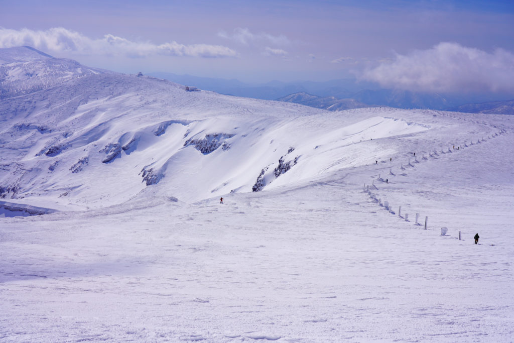 残雪期・蔵王山(熊野岳・刈田岳)・馬の背から刈田岳へと