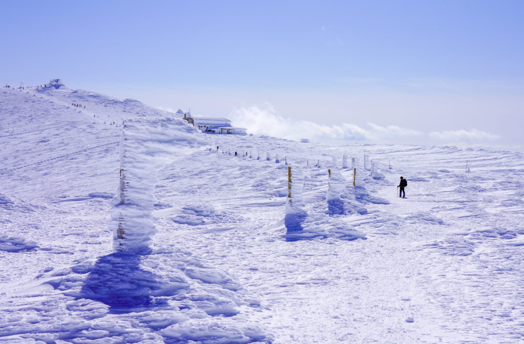 残雪期・蔵王山(熊野岳・刈田岳)・しびれを切らす相方