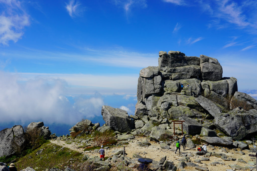 金峰山・金峰山の五丈石