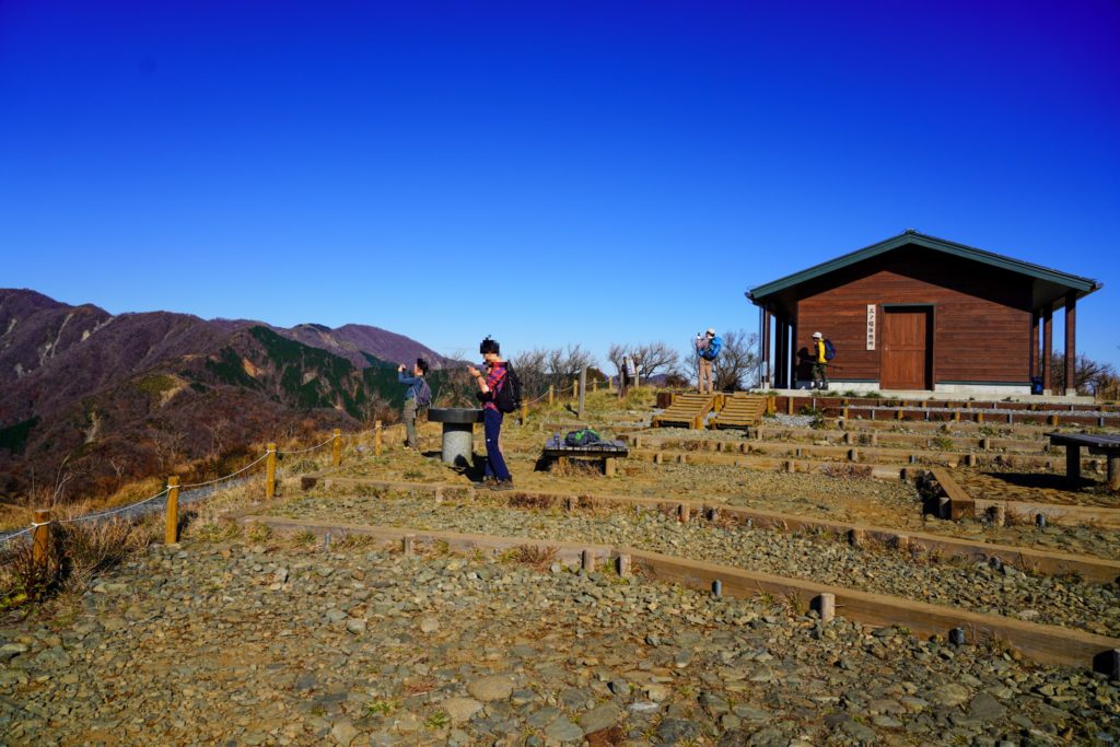 塔ノ岳・丹沢山・三ノ塔
