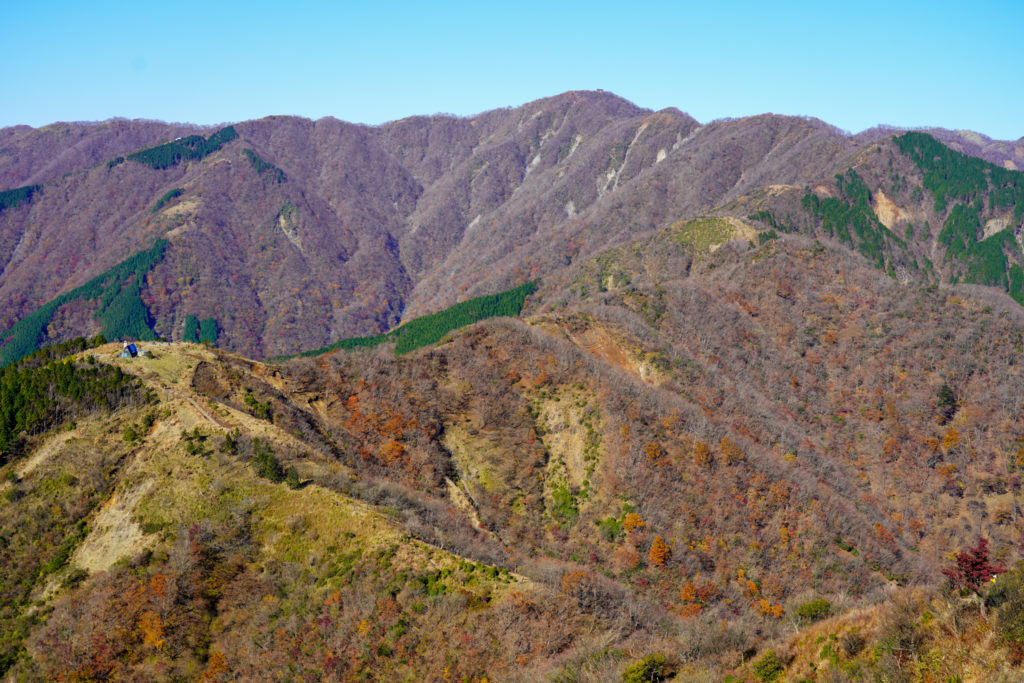 塔ノ岳・丹沢山・三ノ塔から見る表尾根