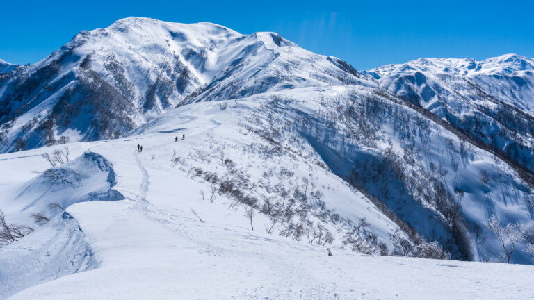 積雪期限定の山│カラログ | 四季折々の山を楽しむ登山ブログ